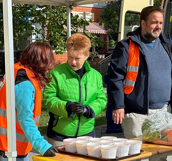 DRK-Aktion in Marzahn-Hellersdorf; Foto: Heidi Wagner